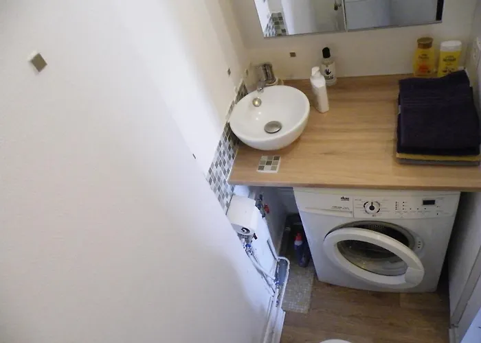Appartement F2 De 30M2- Repos Moins Cher