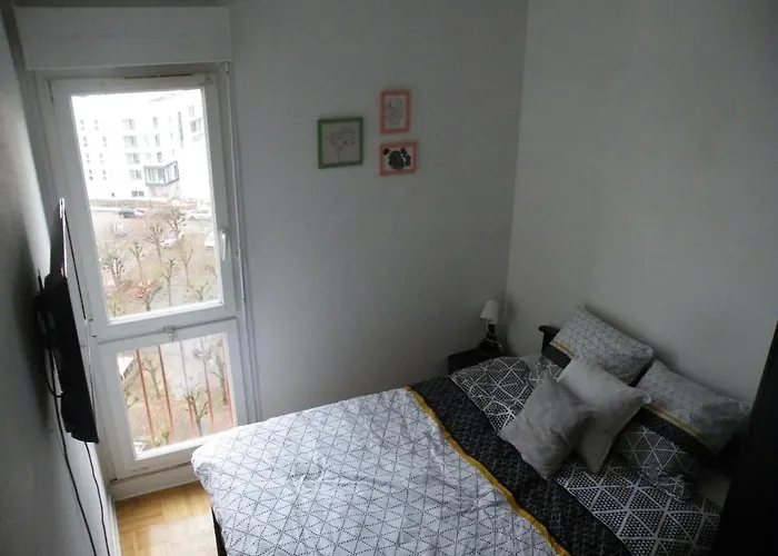 Appartement F2 De 30M2- Repos Moins Cher